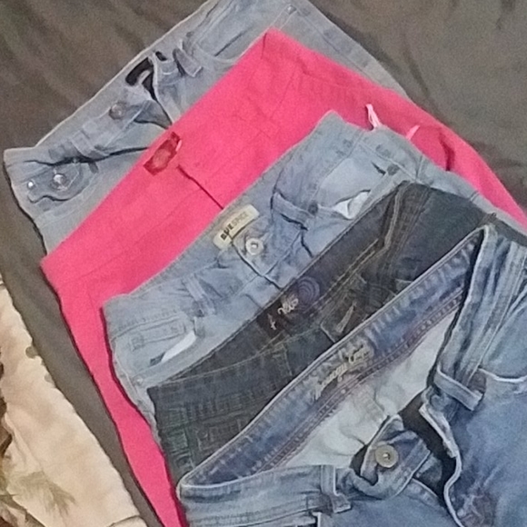 Bundle - Picture 2 of 3